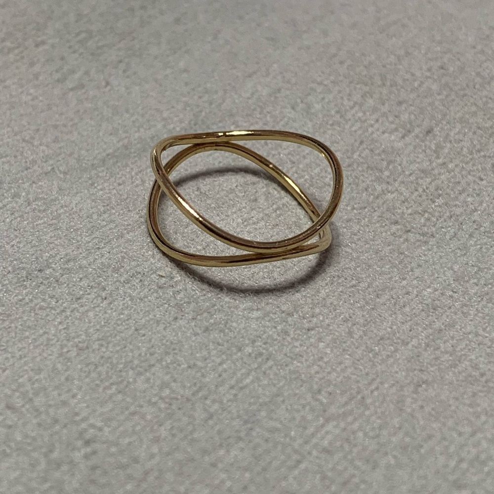 Gold Double-Band Wave Ring - Picture 3 of 5